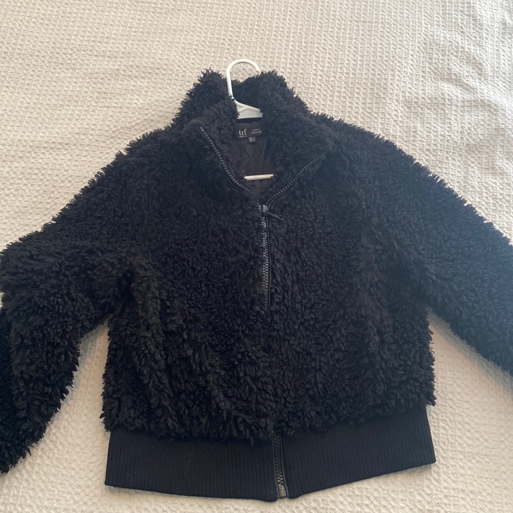 Zara bomber teddy jacket in black! Size small